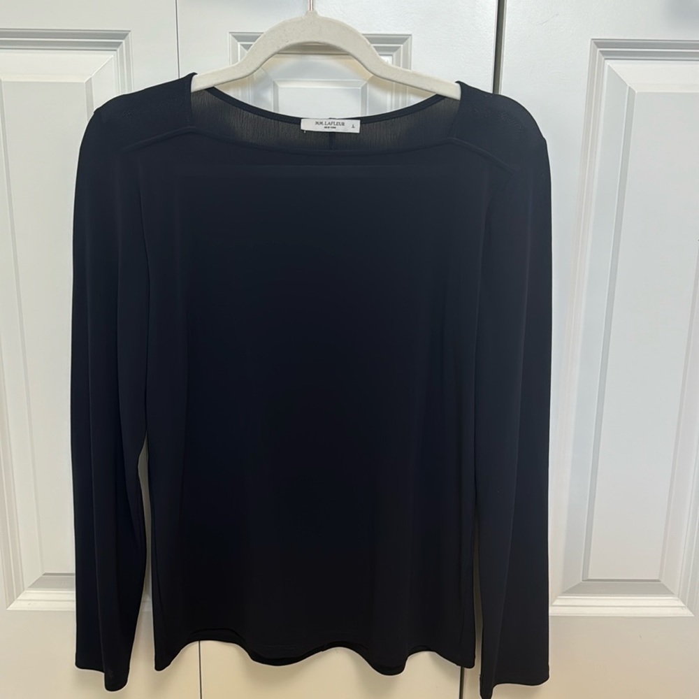 MM LaFleur Navy top, size L